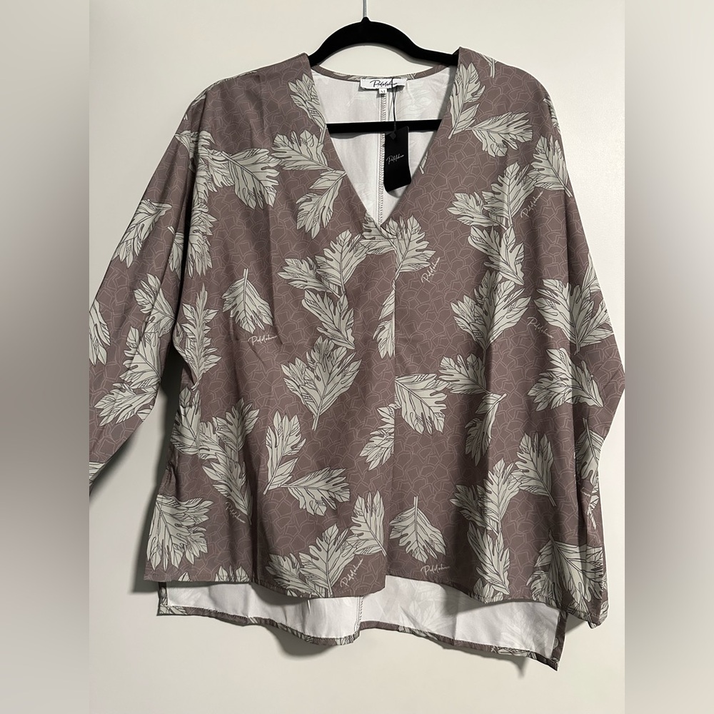 Pulelehua Maui Boutique Blouse
